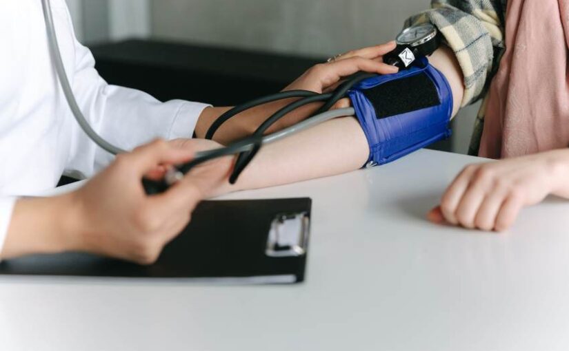 7 Habitudes qui Préviennent l’Hypertension Artérielle